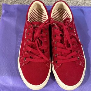 Taos Plim Soul Sneakers Canvas Red Athletic Low Top Sporty Comfort Shoes Sz 8